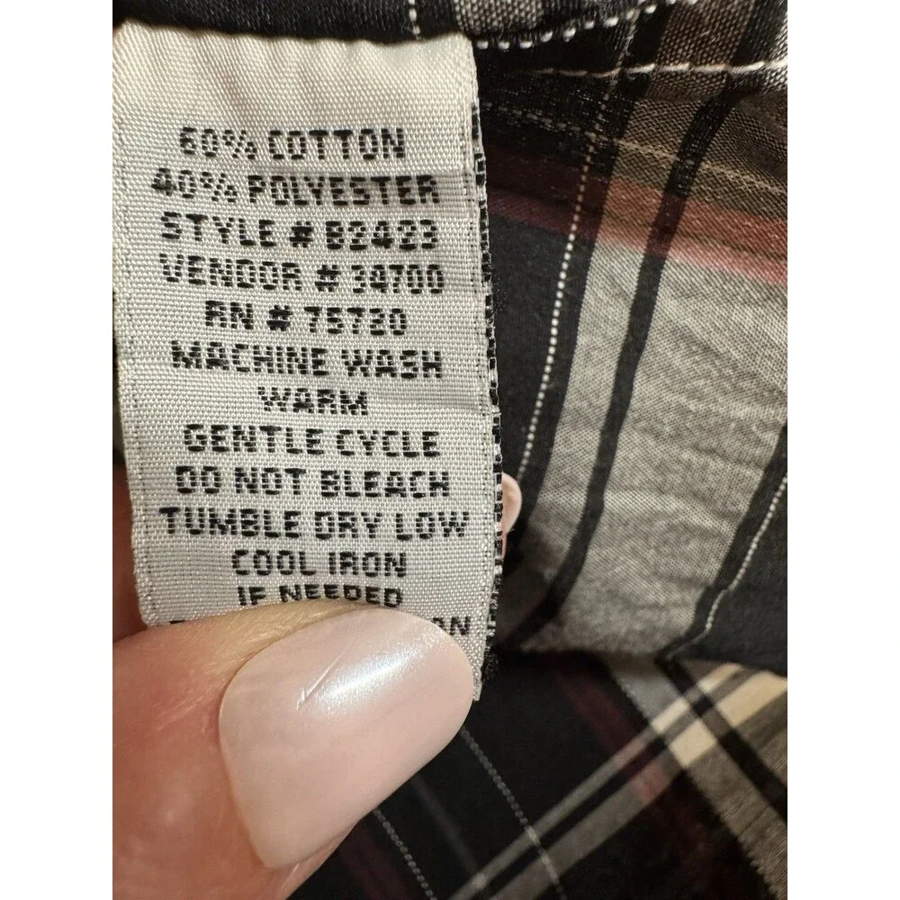 BKE Shirt Mens M Black White Plaid Cotton Blend Pockets Western Pearl Snap EUC